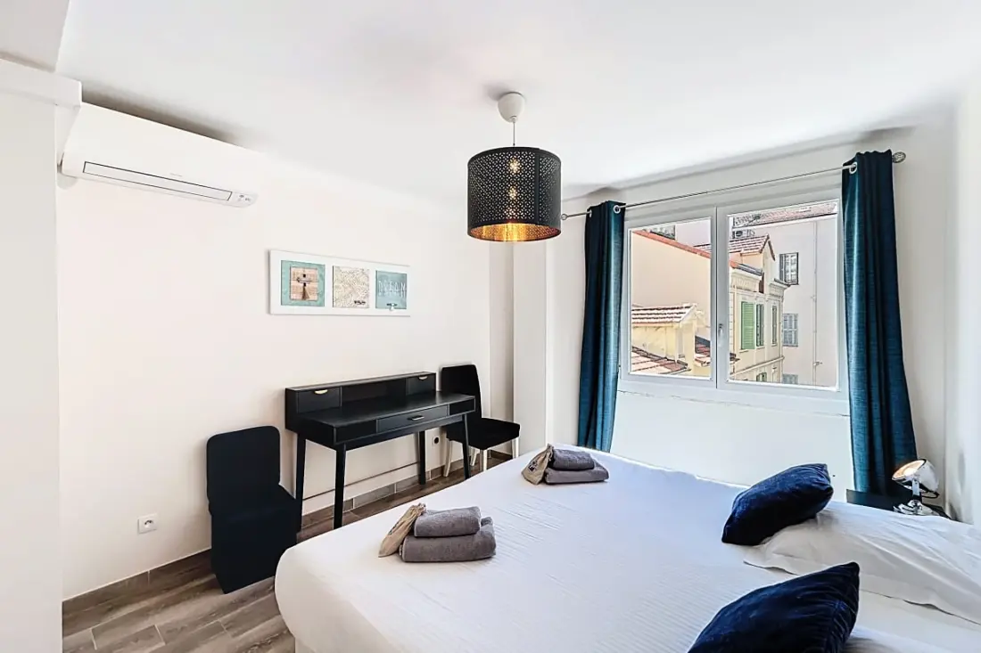 4 darab - Modern Luminous Croisette 1 Mn, Coeur De Cannes Olam tulajdonságok