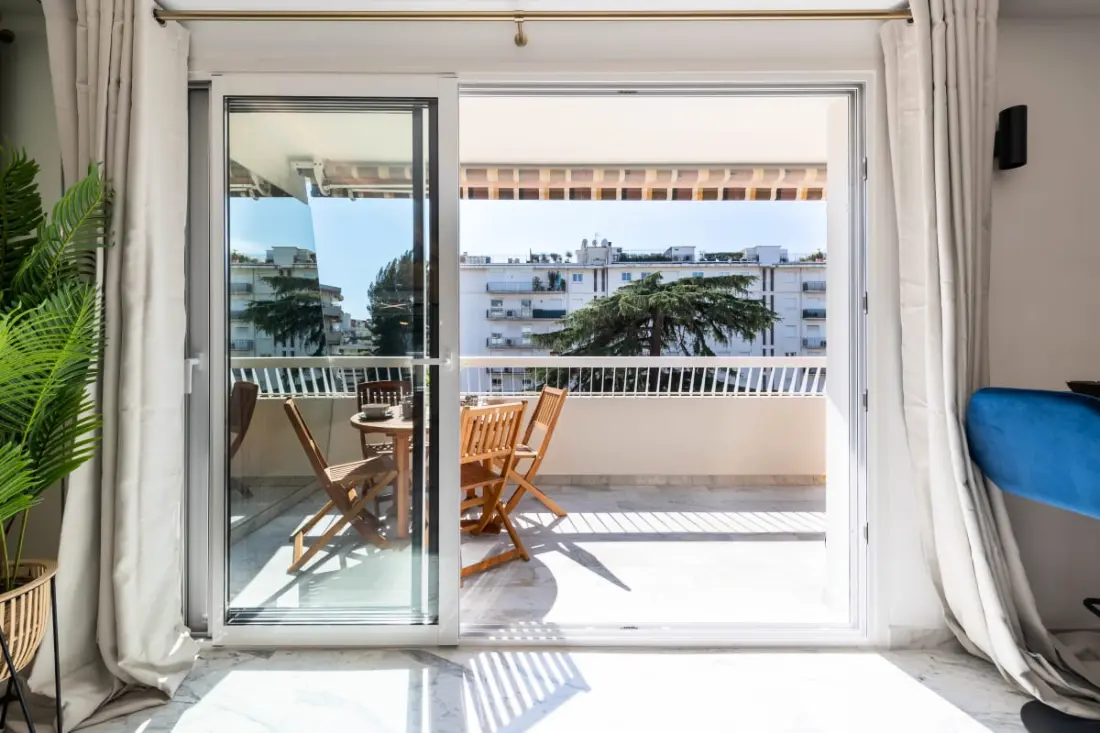 Residence Grand 2p felújított terasz szív Cannes