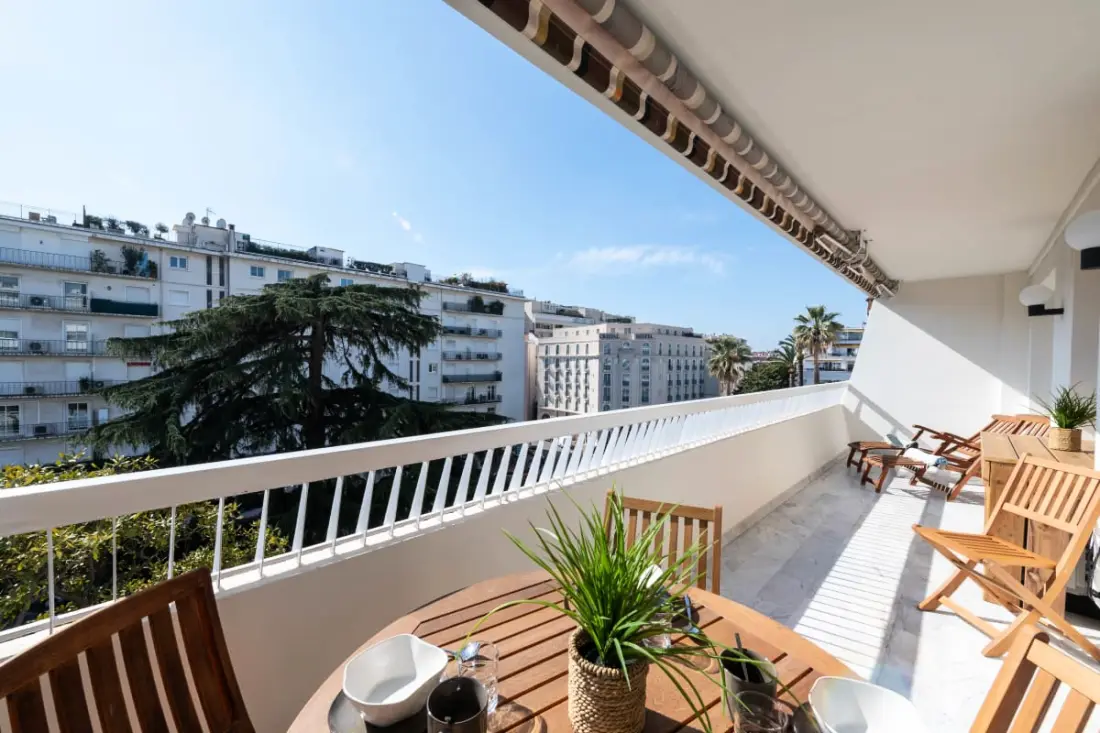 Residence Grand 2p felújított terasz szív Cannes
