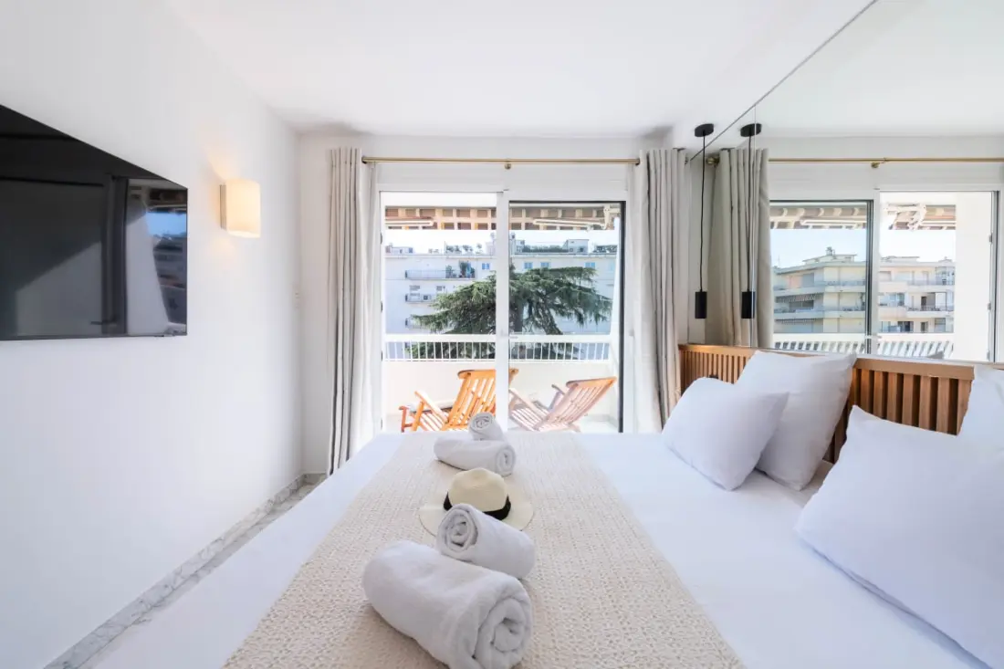 Residence Grand 2p felújított terasz szív Cannes