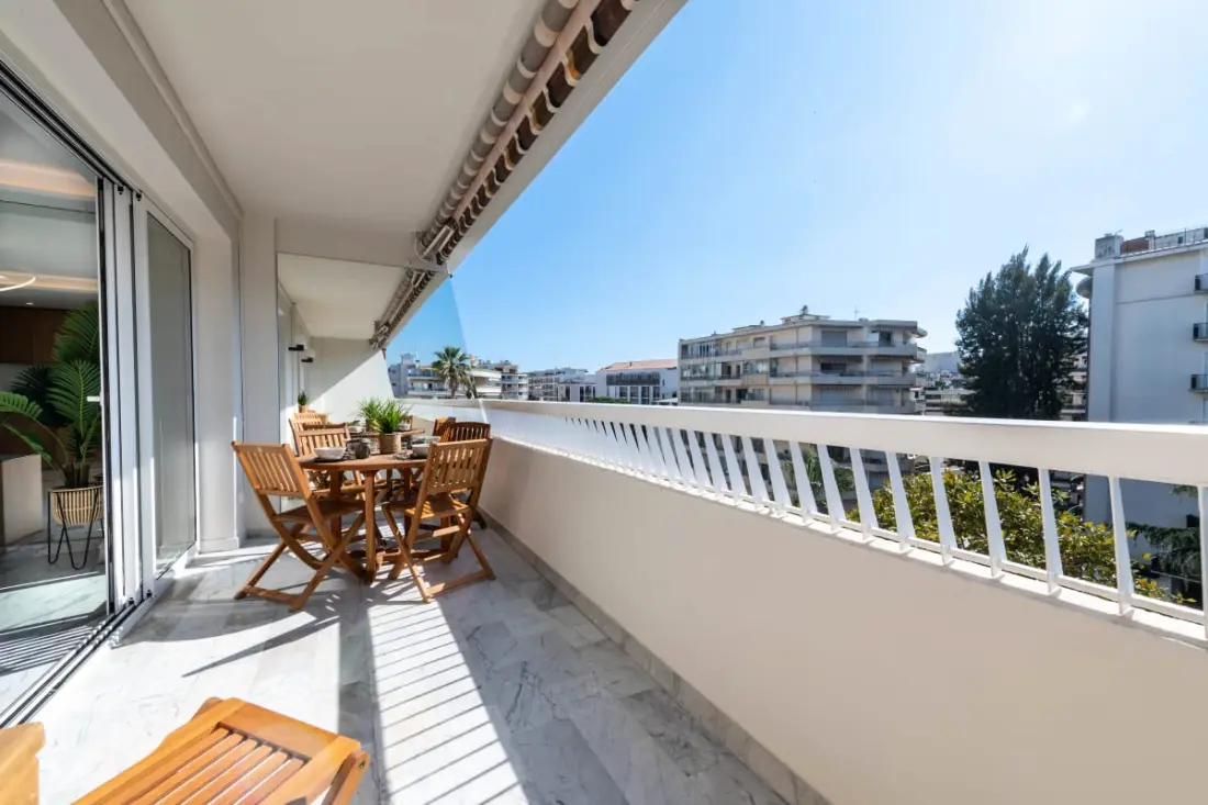 Residence Grand 2p felújított terasz szív Cannes