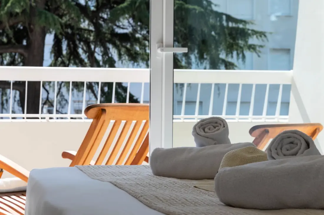 Residence Grand 2p felújított terasz szív Cannes