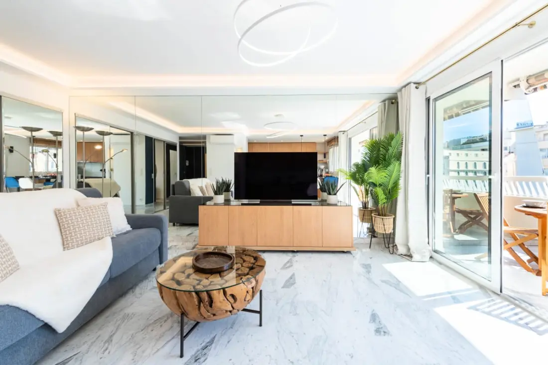 Residence Grand 2p felújított terasz szív Cannes