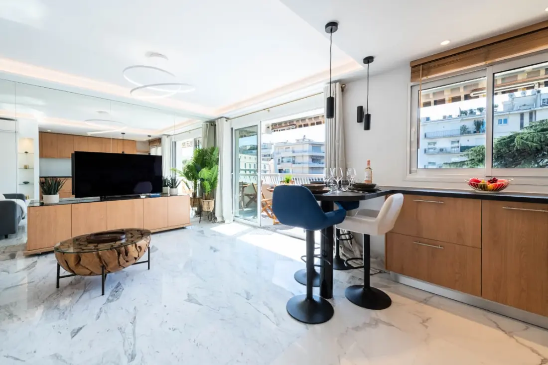 Residence Grand 2p felújított terasz szív Cannes