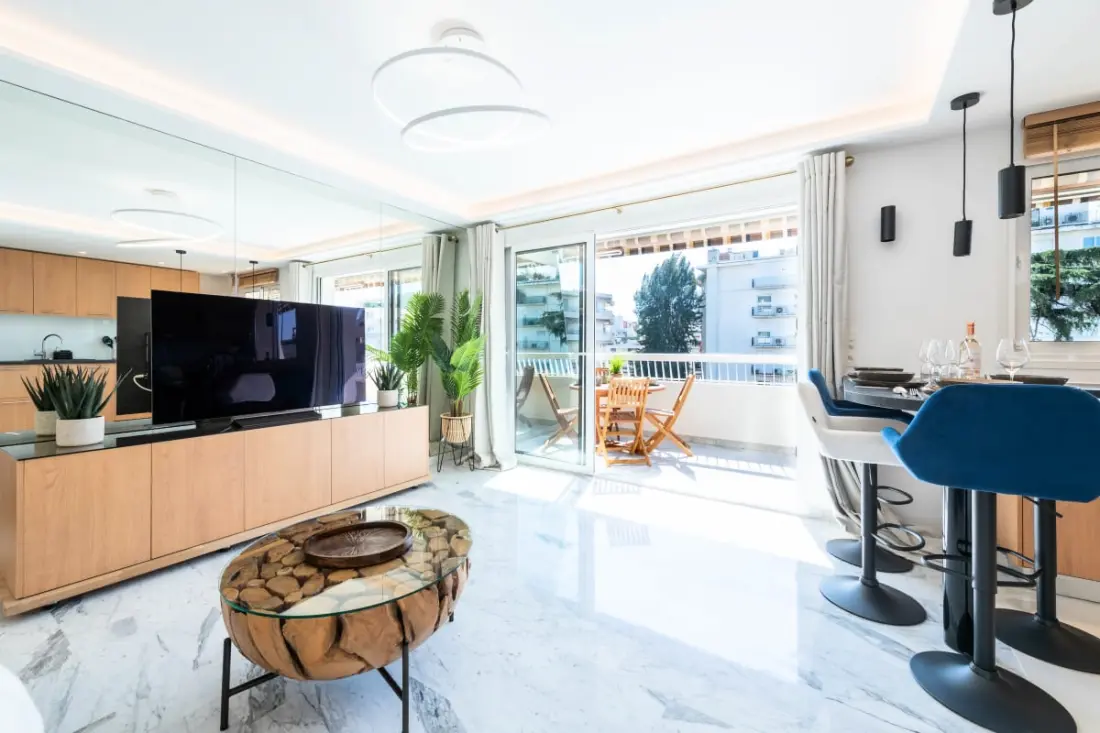 Residence Grand 2p felújított terasz szív Cannes