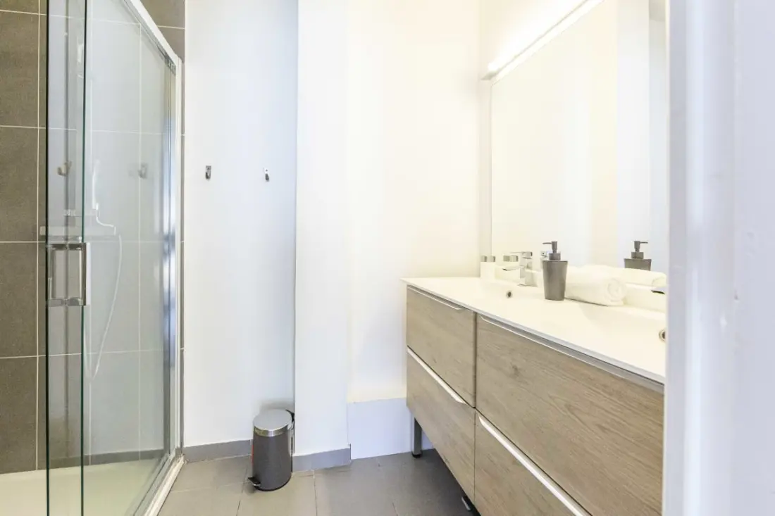 Modern Residence apartman 2 hálószoba / 1 fürdőszoba, Terrace Quiet / Preview Sea