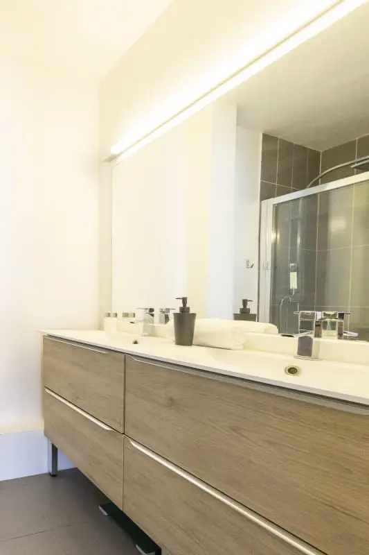 Modern Residence apartman 2 hálószoba / 1 fürdőszoba, Terrace Quiet / Preview Sea