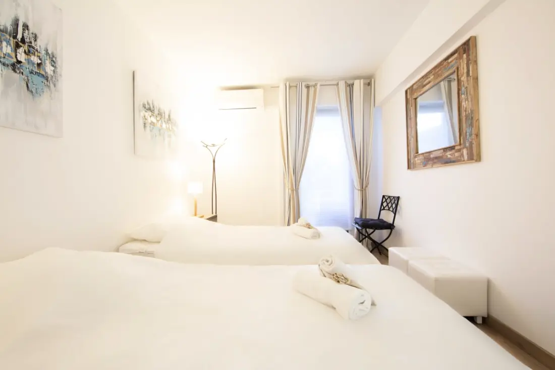 Residence Petit Paradis Cannes Center úszómedencével és parkkal ❤villa Le Lys❤