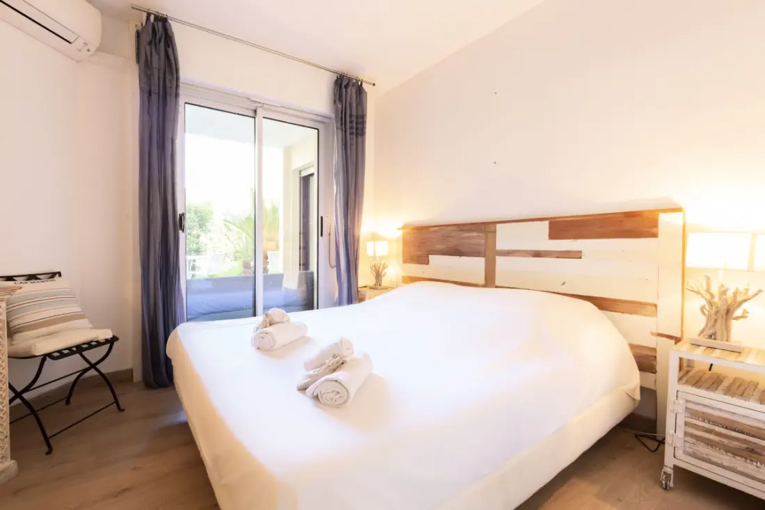 Residence Petit Paradis Cannes Center úszómedencével és parkkal ❤villa Le Lys❤