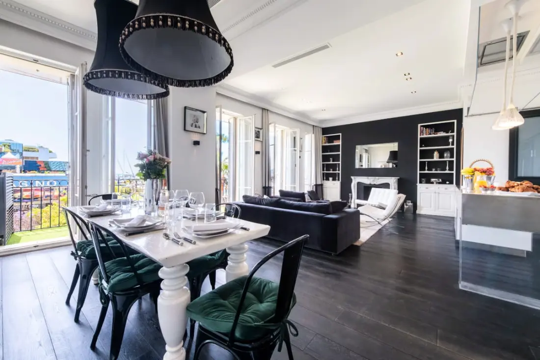 Prestige és Comfort Residence szemben a Palais des Festivals