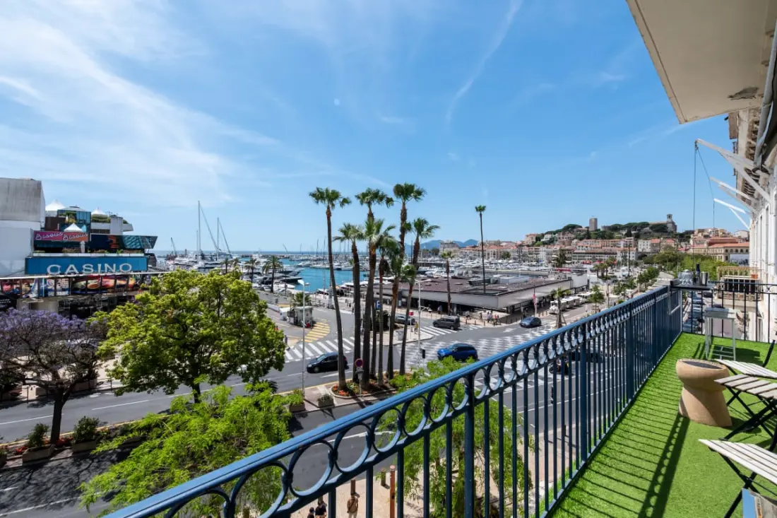 Prestige és Comfort Residence szemben a Palais des Festivals
