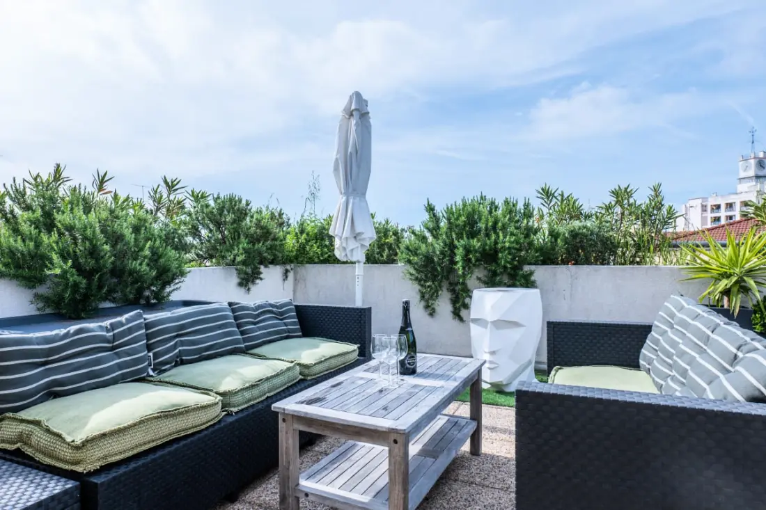 Ritka tartózkodás! Rooftop 120m2 5min a központ lábához