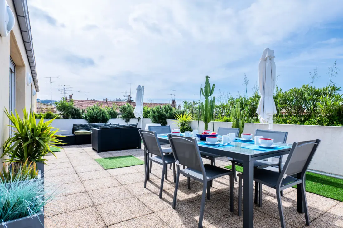 Ritka tartózkodás! Rooftop 120m2 5min a központ lábához