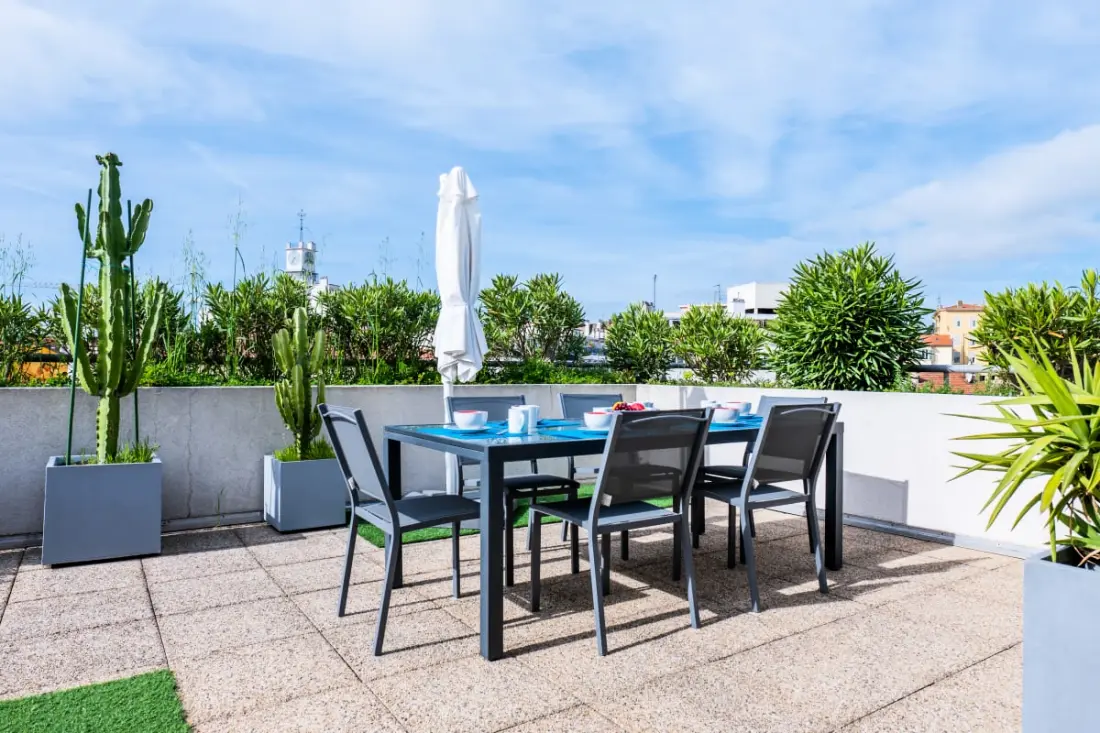 Ritka tartózkodás! Rooftop 120m2 5min a központ lábához