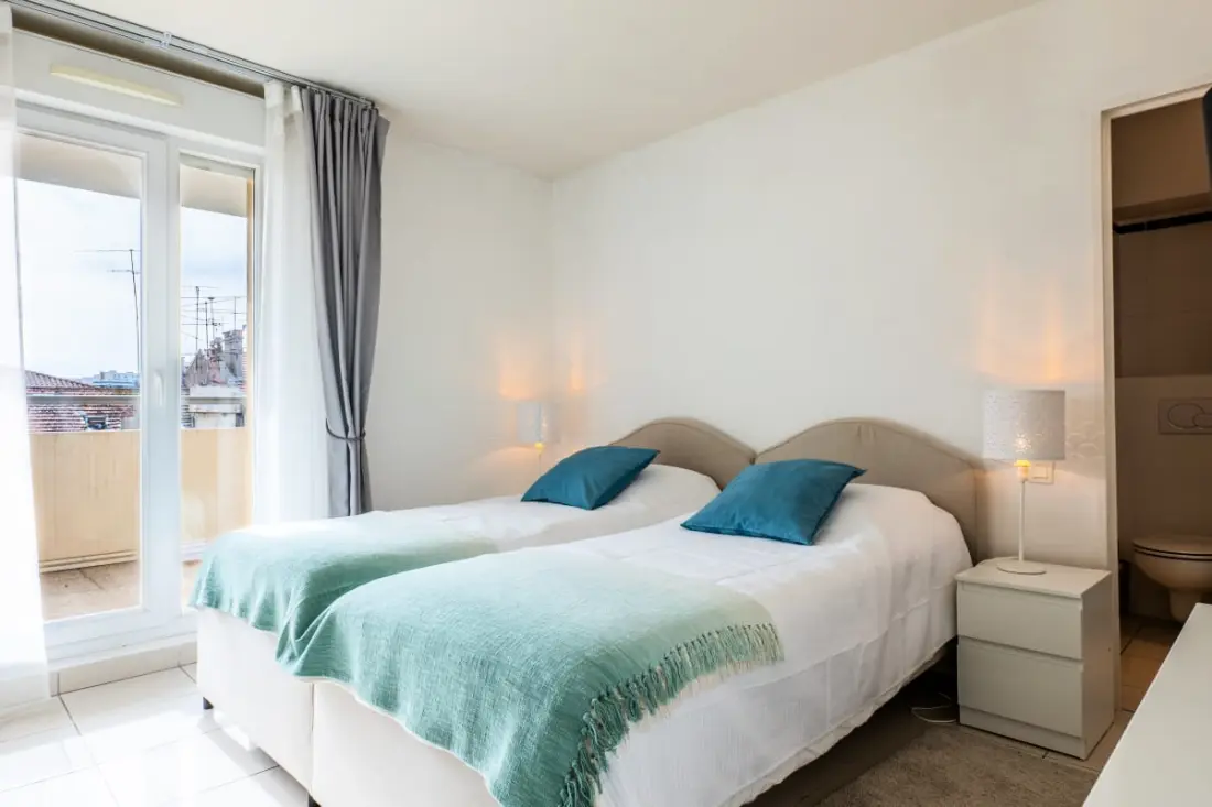 Ritka tartózkodás! Rooftop 120m2 5min a központ lábához