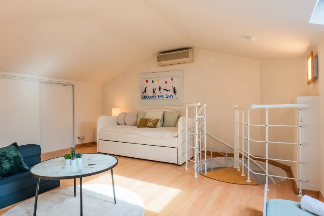 Ritka tartózkodás! Rooftop 120m2 5min a központ lábához