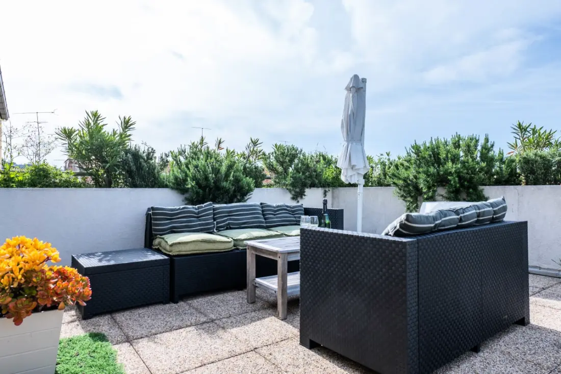 Ritka tartózkodás! Rooftop 120m2 5min a központ lábához