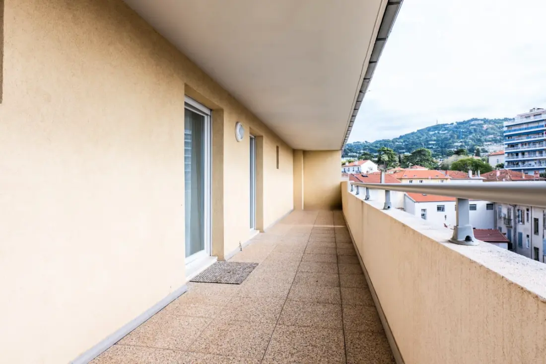 Ritka tartózkodás! Rooftop 120m2 5min a központ lábához