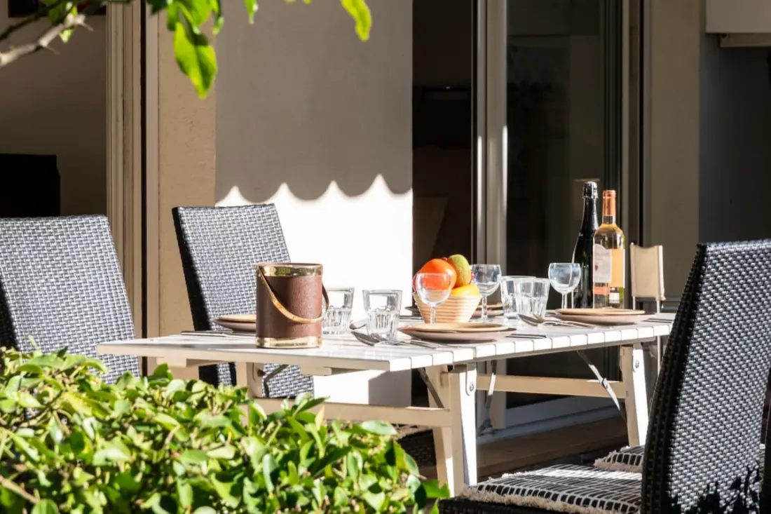 Résidence Rez-de-jardin Croisette szembesül La Plage, Garage