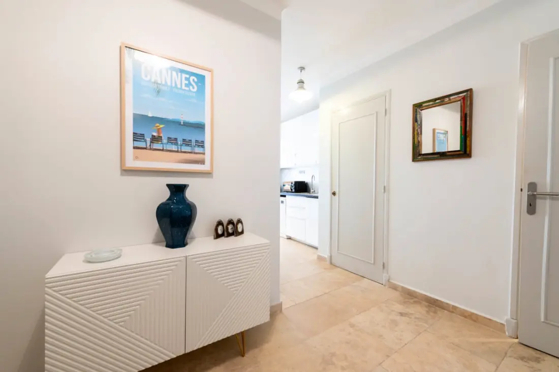Résidence Rez-de-jardin Croisette szembesül La Plage, Garage
