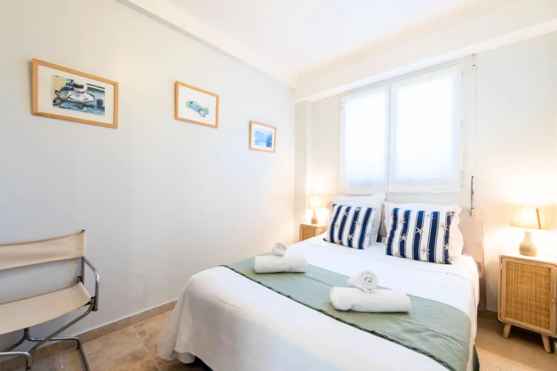 Résidence Rez-de-jardin Croisette szembesül La Plage, Garage