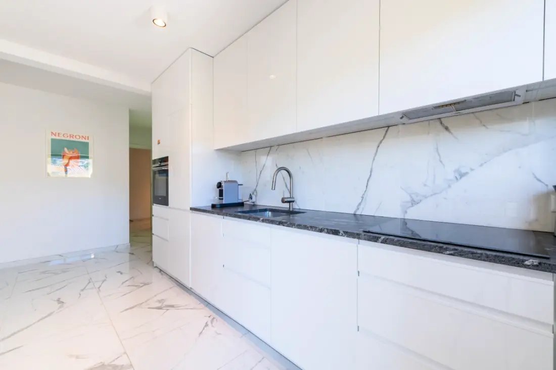 Tágas lakóhely 3p Residence úszási medencével