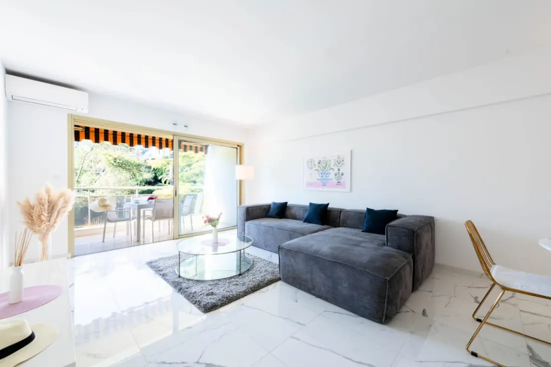 Tágas lakóhely 3p Residence úszási medencével