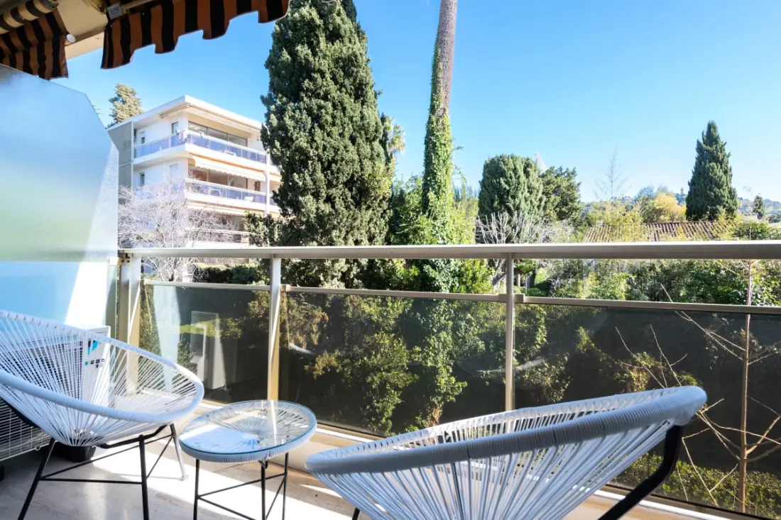 Tágas lakóhely 3p Residence úszási medencével