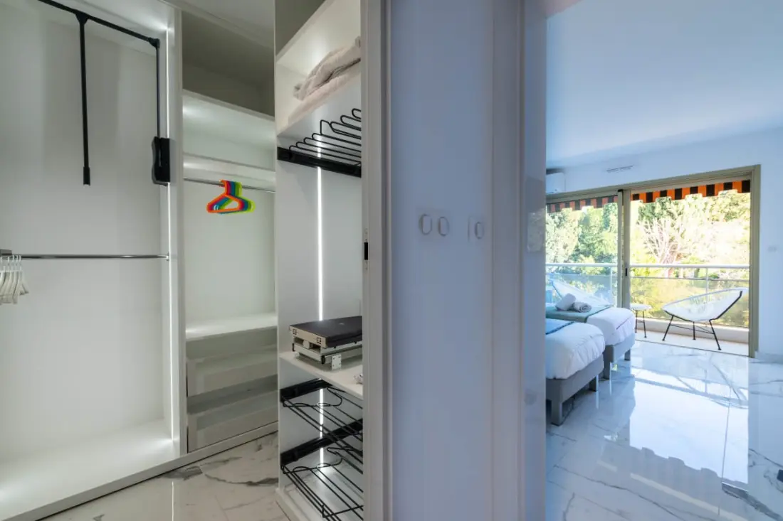 Tágas lakóhely 3p Residence úszási medencével
