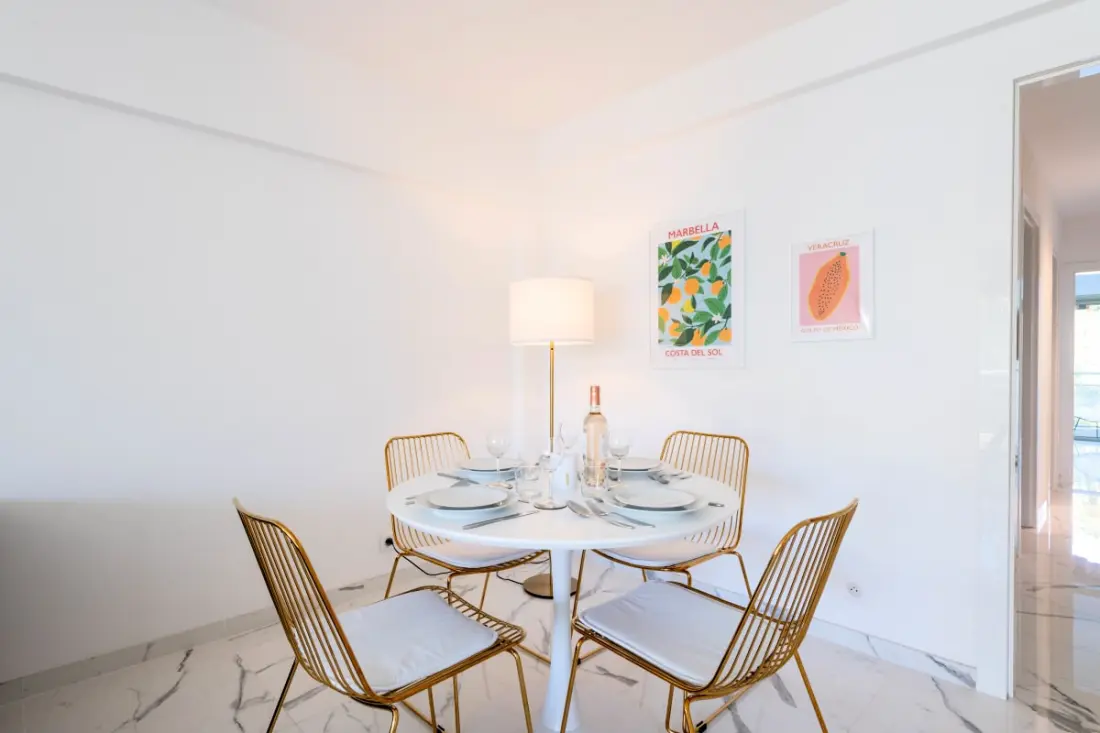Tágas lakóhely 3p Residence úszási medencével