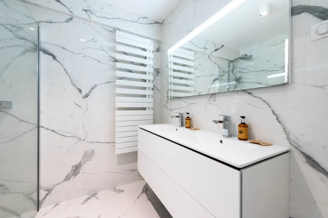 Tágas lakóhely 3p Residence úszási medencével