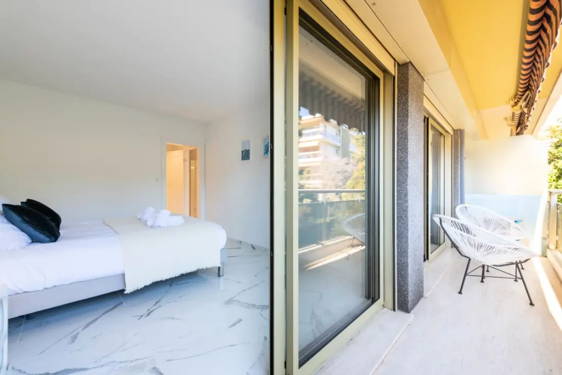 Tágas lakóhely 3p Residence úszási medencével