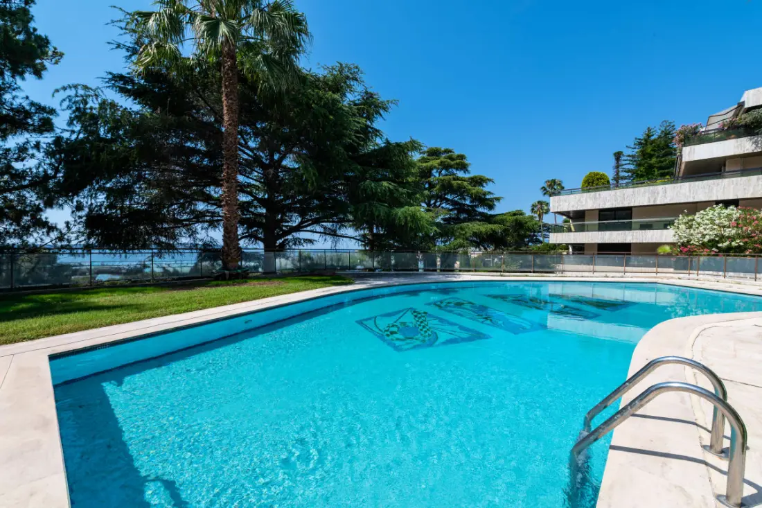 Tipikus Studio Residence - Cannes California