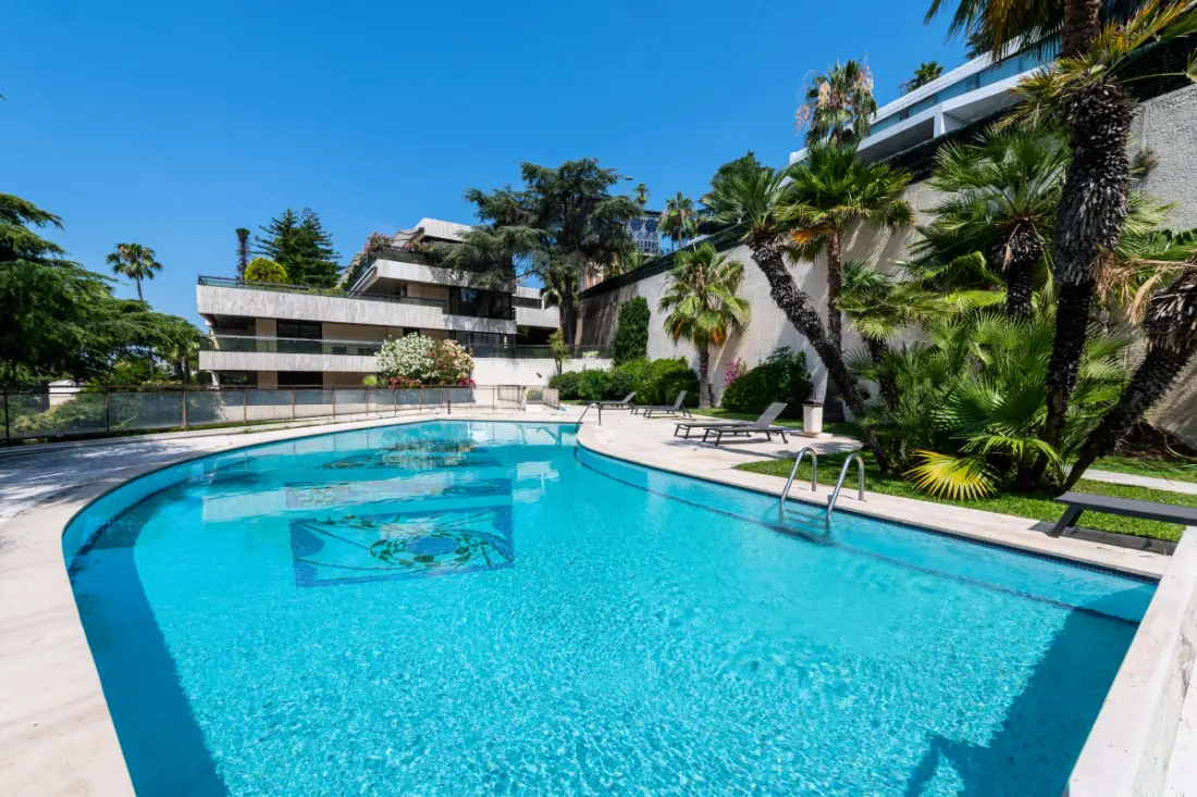 Tipikus Studio Residence - Cannes California