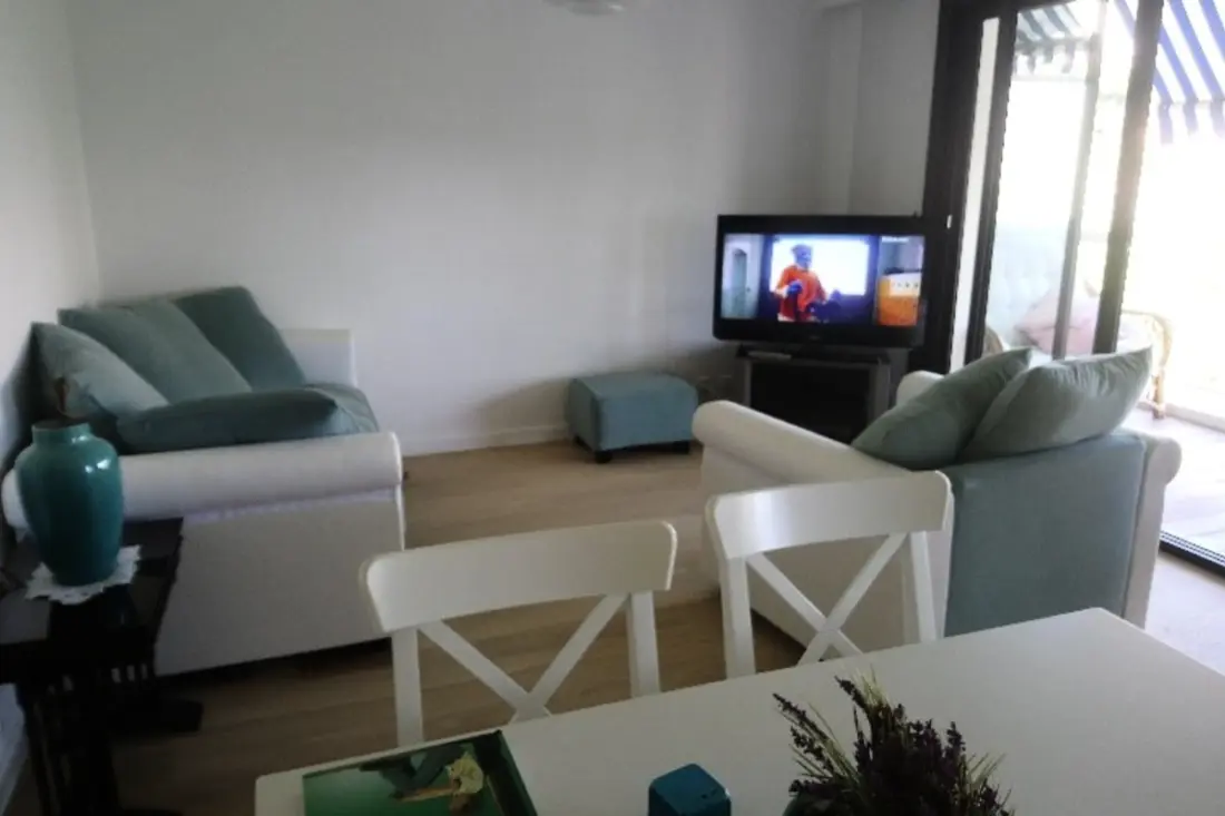 Superb 70 M2 Balcony, 8 Mn De La Plage!
