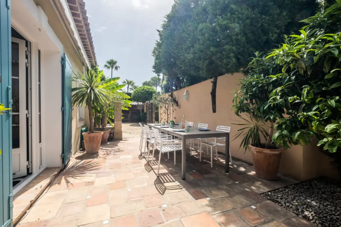 Residence Superb Villa with Pool & Szauna