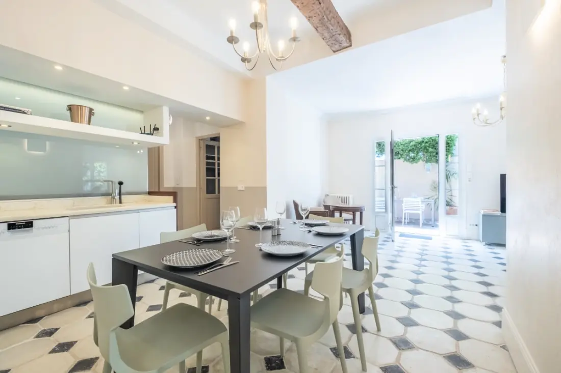 Residence Superb Villa with Pool & Szauna
