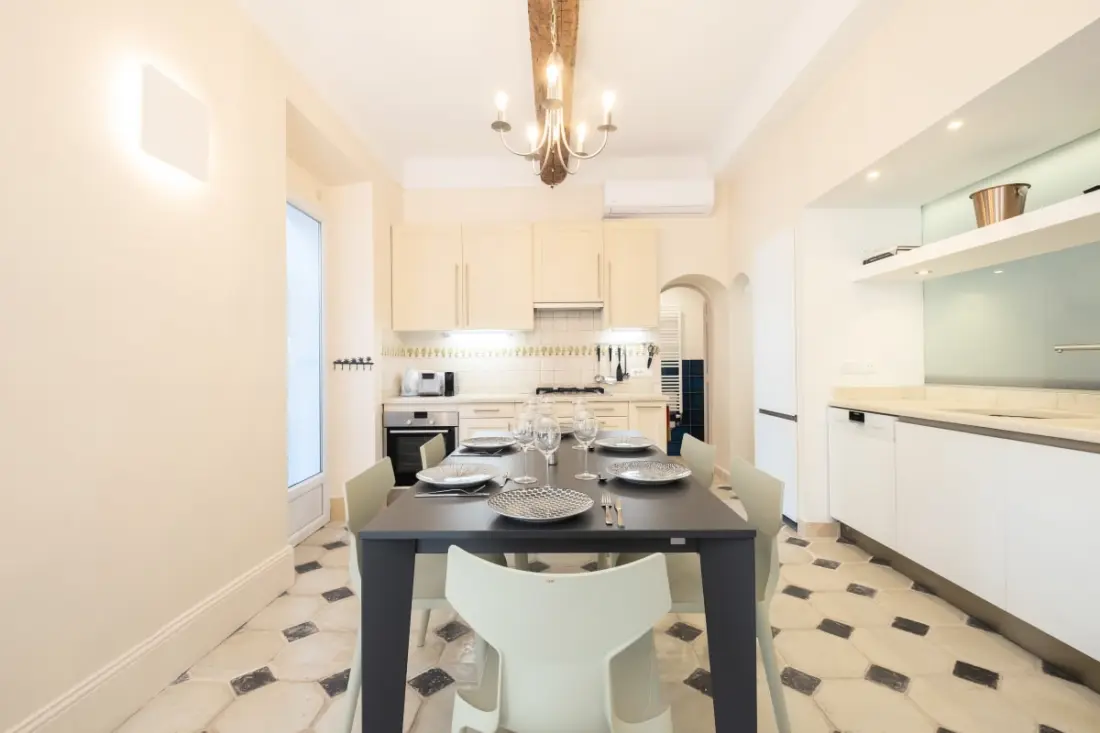 Residence Superb Villa with Pool & Szauna