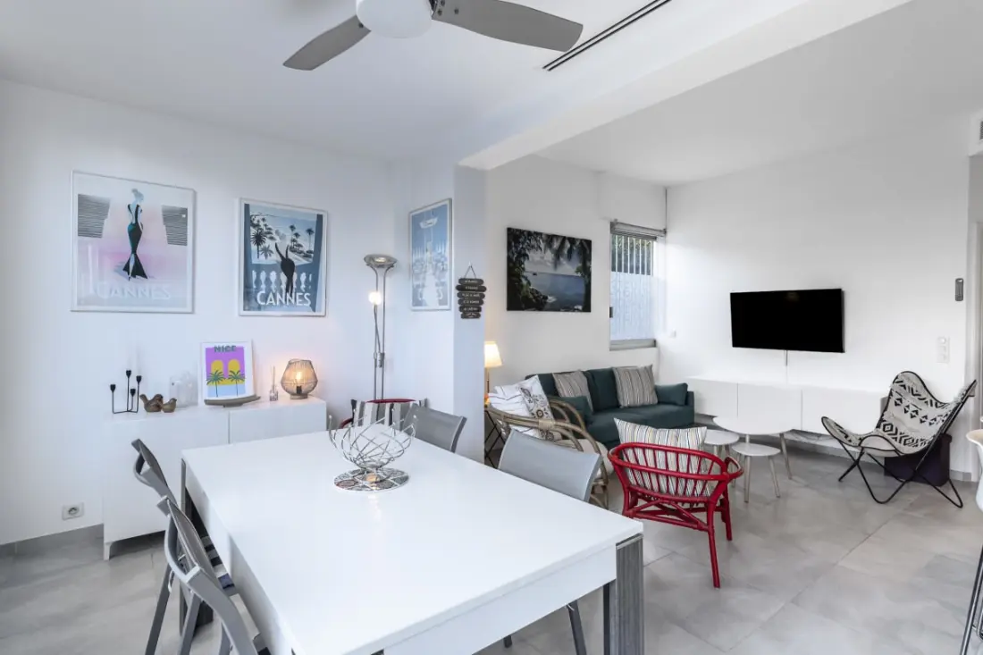 Tágas 80 M2 hatalmas terasztal Cannesban