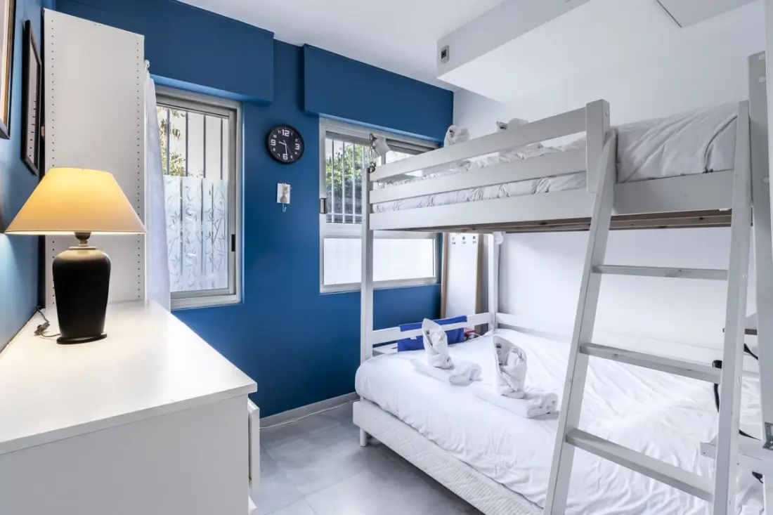 Tágas 80 M2 hatalmas terasztal Cannesban