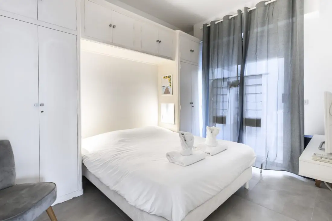 Tágas 80 M2 hatalmas terasztal Cannesban