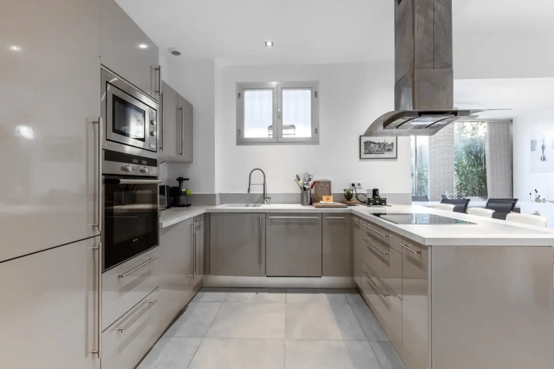 Tágas 80 M2 hatalmas terasztal Cannesban