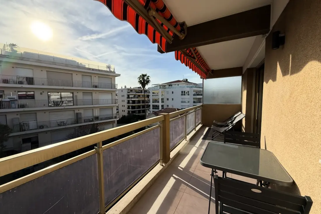 Studio Modern és fényes 2 lépés strandok