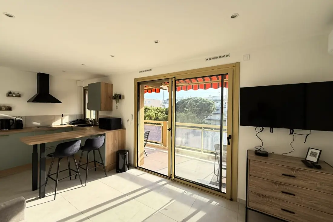 Studio Modern és fényes 2 lépés strandok