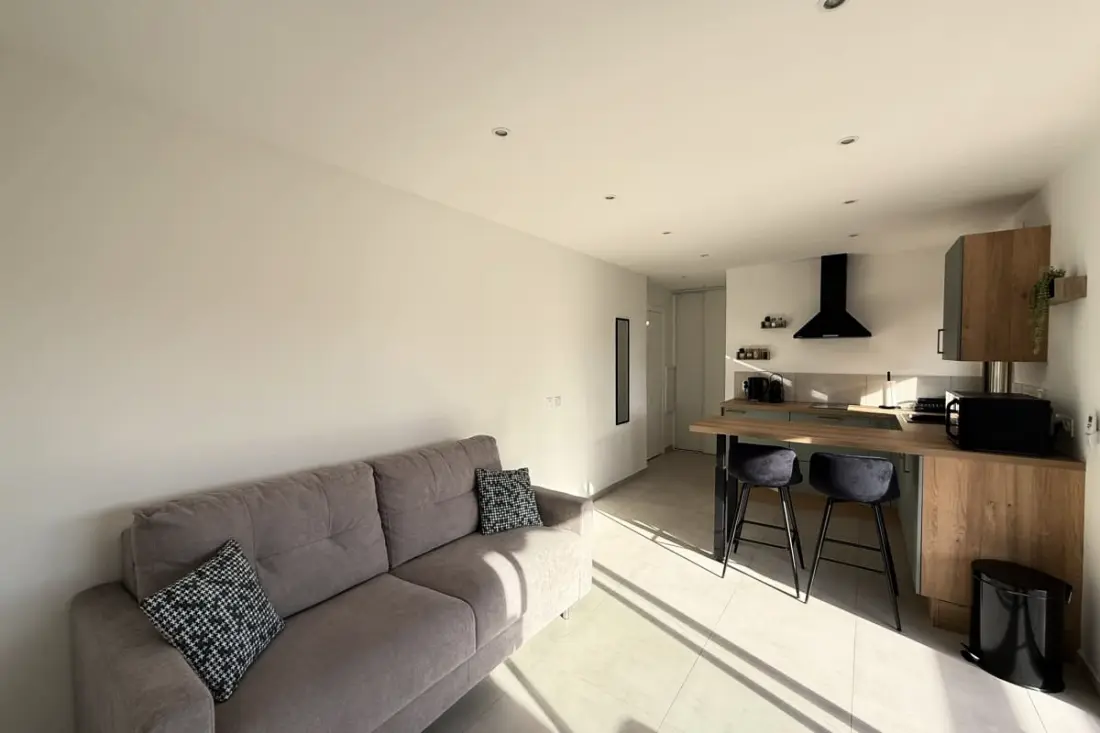 Studio Modern és fényes 2 lépés strandok