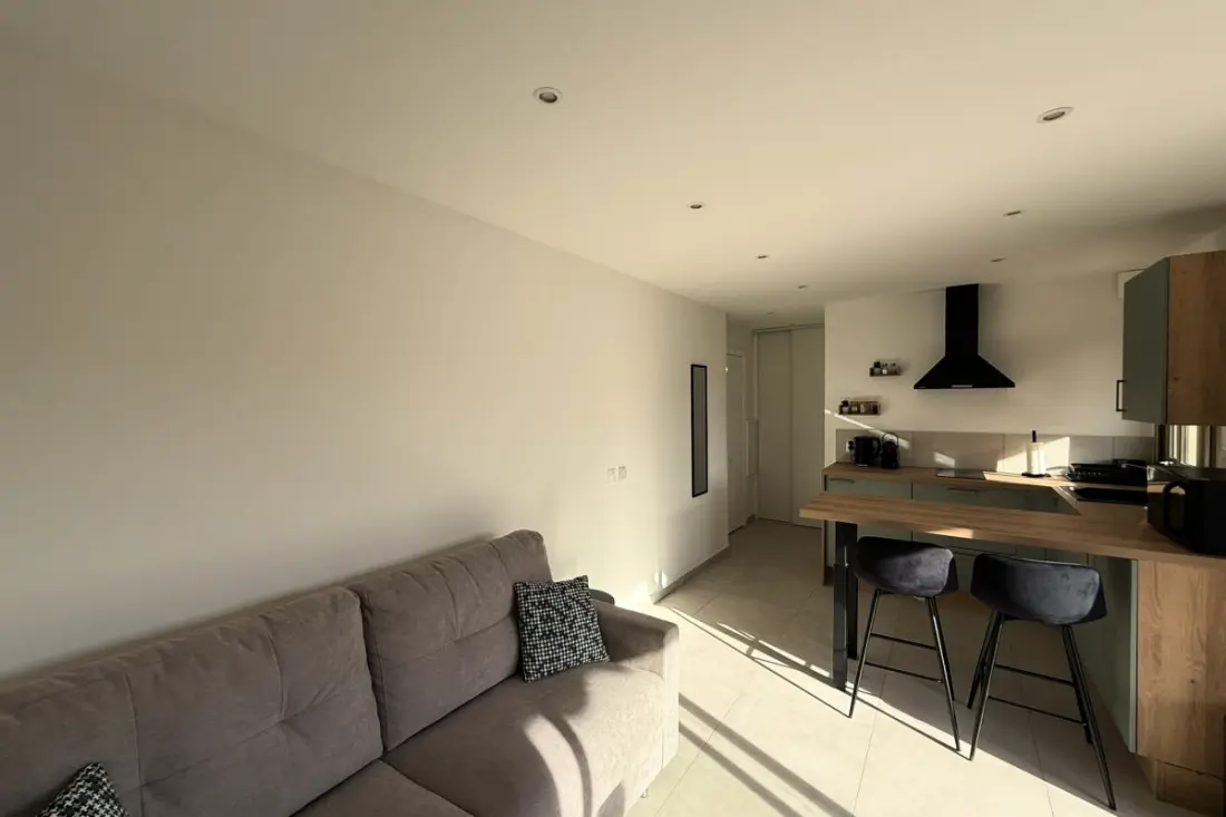 Studio Modern és fényes 2 lépés strandok