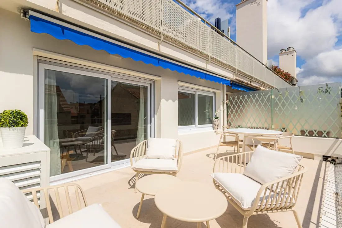 Kiváló, teljesen felújított 2 hálószobás apartman Cannes központjában