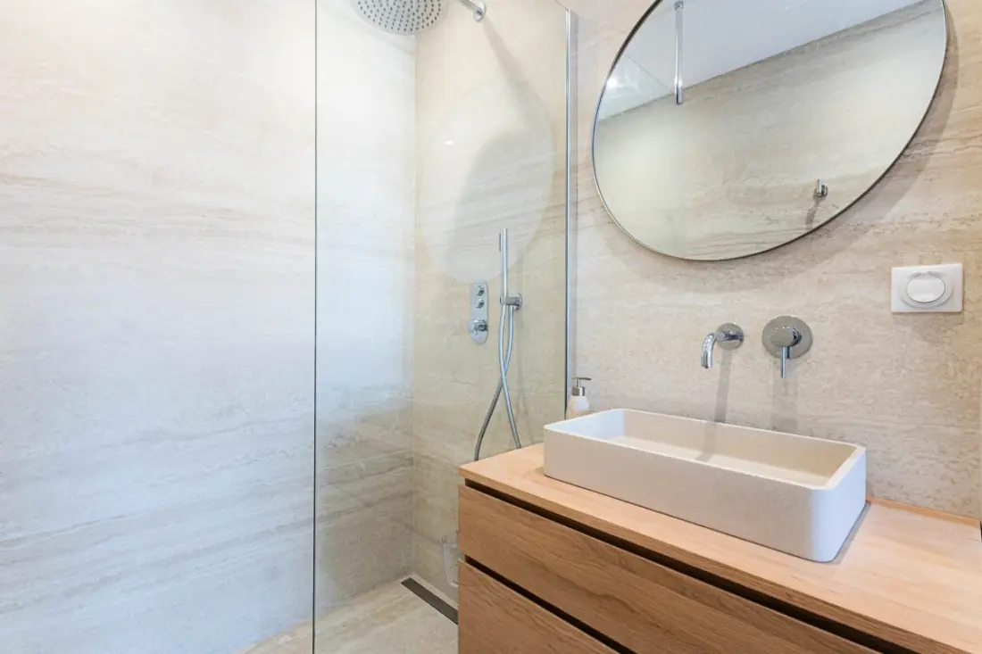 Kiváló, teljesen felújított 2 hálószobás apartman Cannes központjában