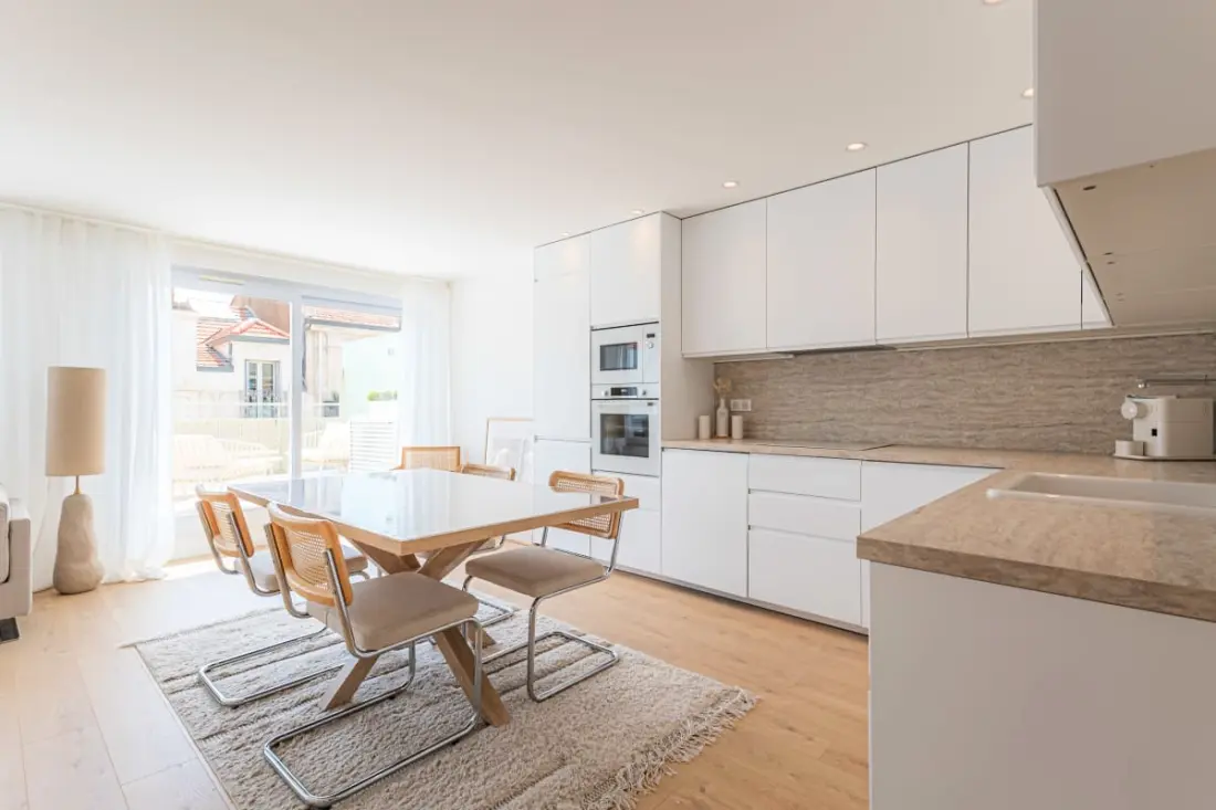 Kiváló, teljesen felújított 2 hálószobás apartman Cannes központjában