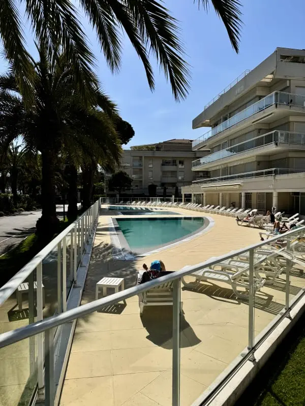 Terrace és úszómedence két lépés a strandtól